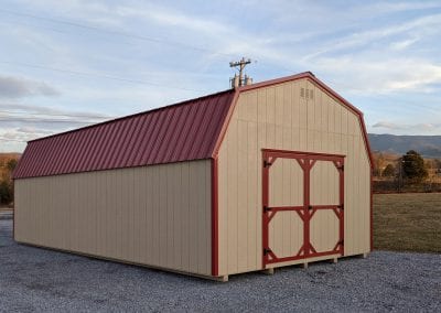 red and yellow storage building in Oak Ridge TN